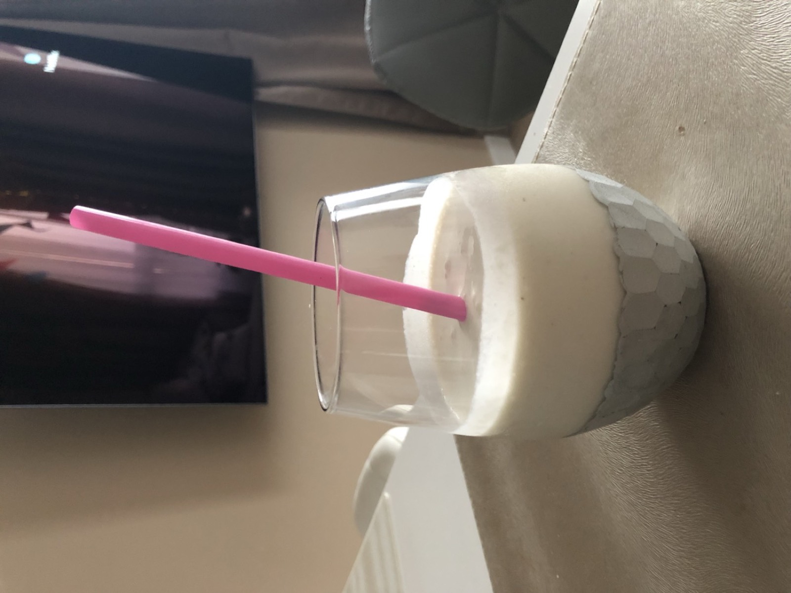Drink kokosowy z bananem i ananasem