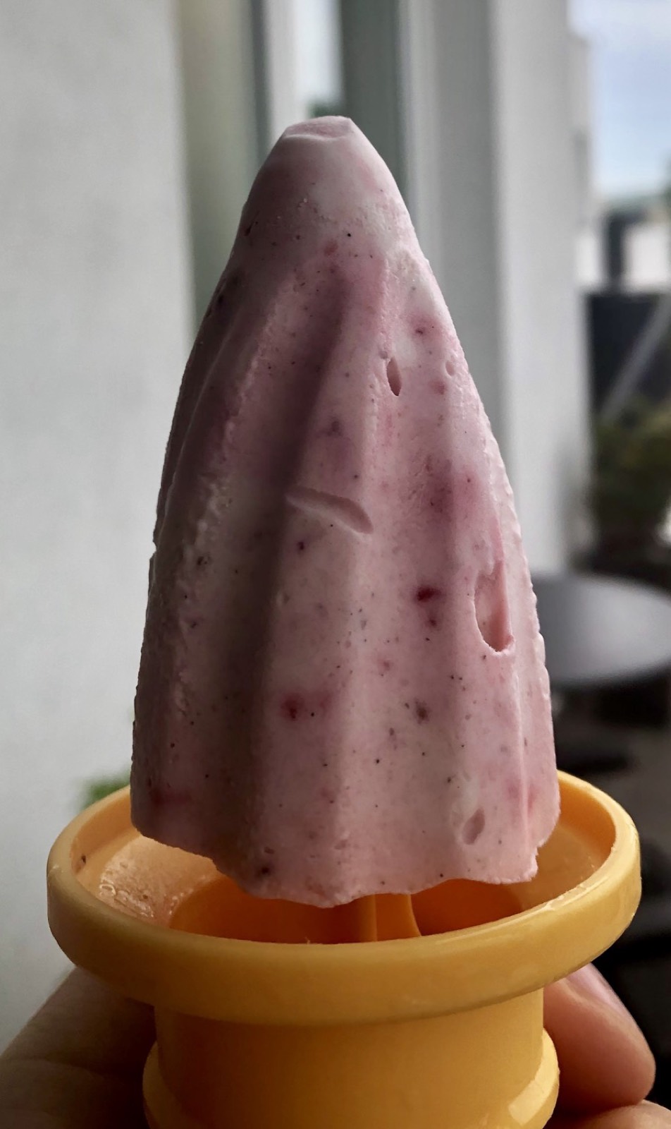 Lody Sernik z truskawką